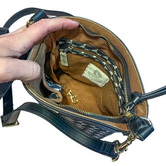 Spartina 449 West Bluff Hipster Crossbody Bag - Picture 7 of 14